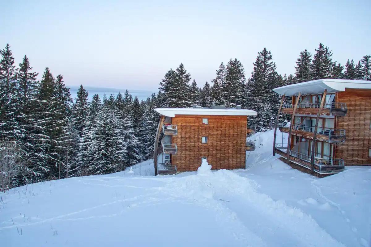 Appartement 3 Etoiles Au Pied Des Pistes Avec Balcon Ete 샴루스 외부 사진