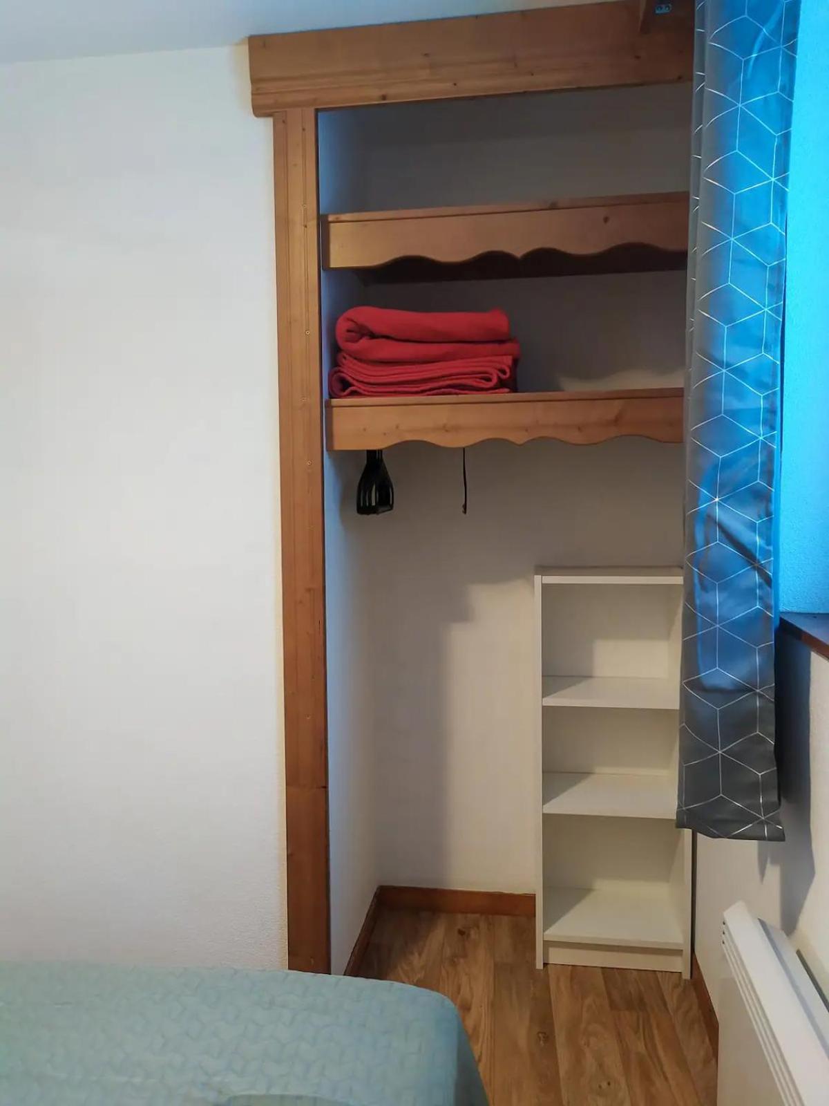 Appartement 3 Etoiles Au Pied Des Pistes Avec Balcon Ete 샴루스 외부 사진