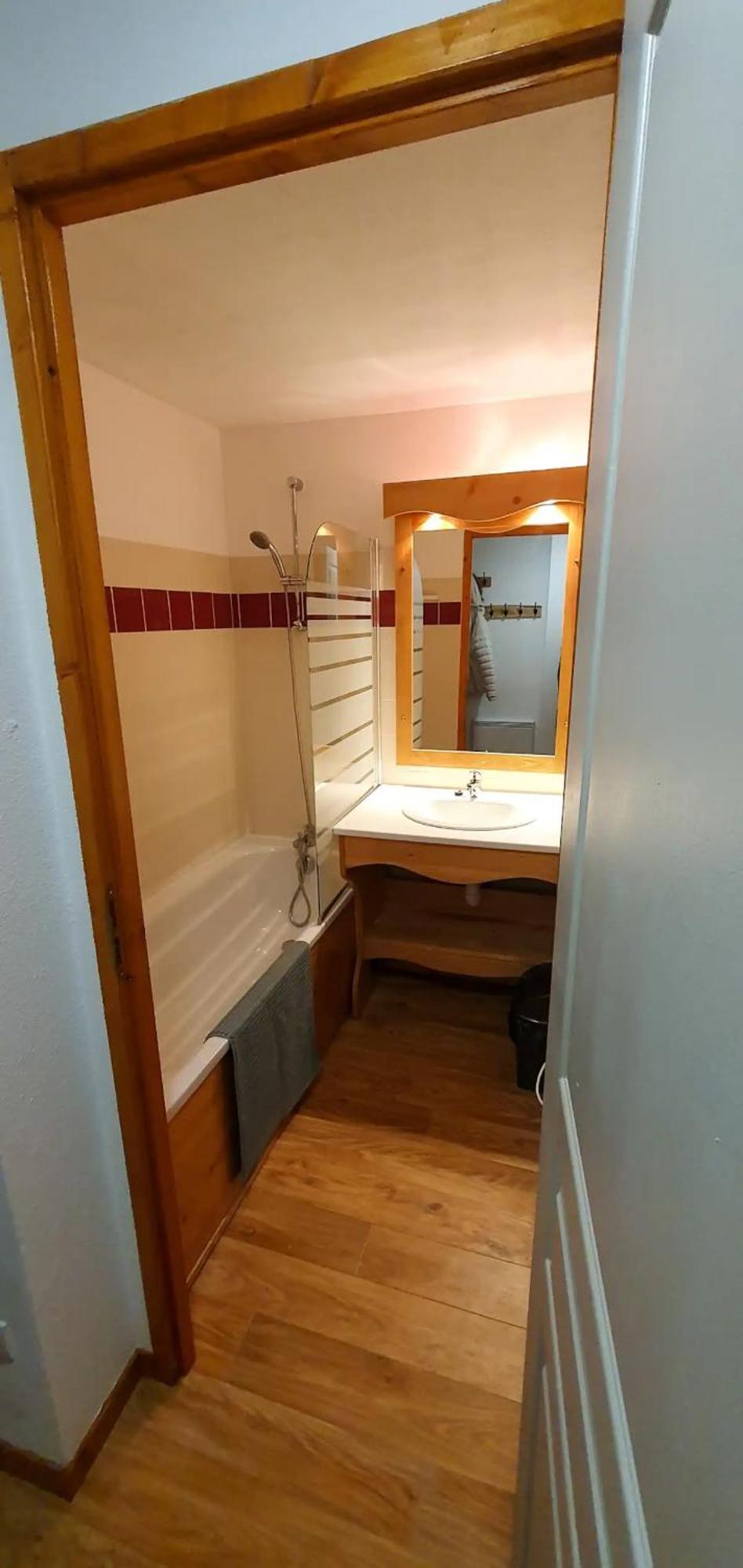Appartement 3 Etoiles Au Pied Des Pistes Avec Balcon Ete 샴루스 외부 사진