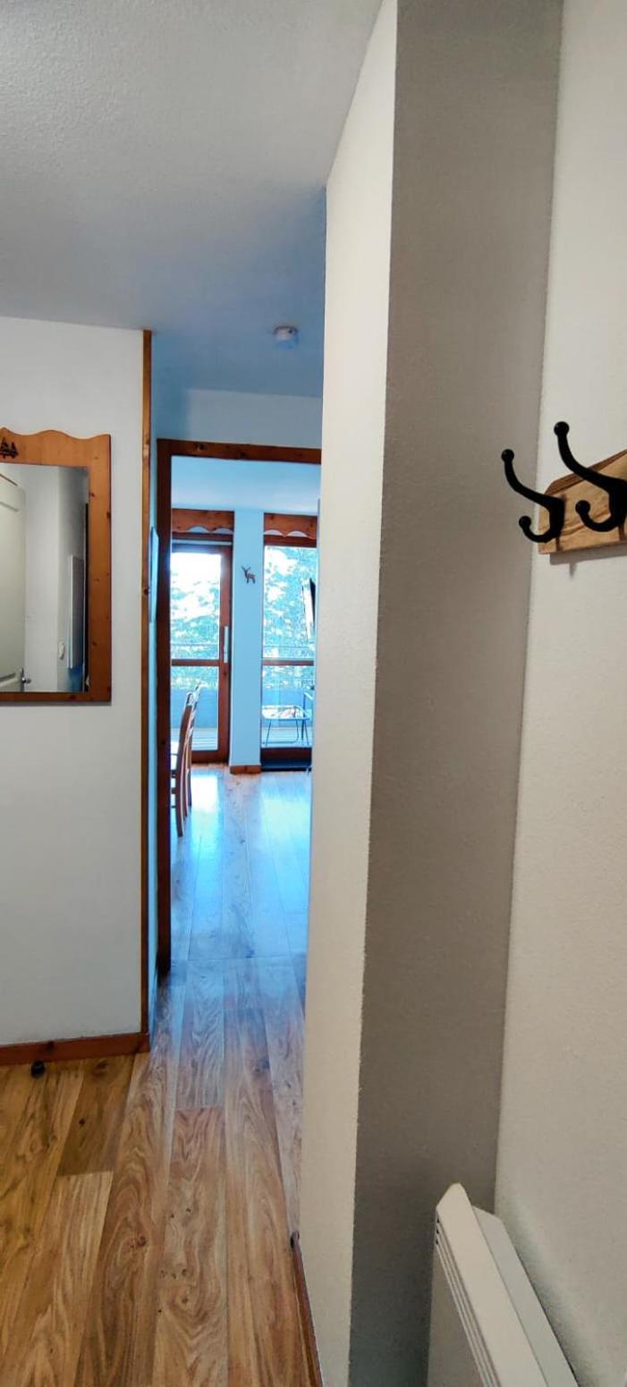 Appartement 3 Etoiles Au Pied Des Pistes Avec Balcon Ete 샴루스 외부 사진